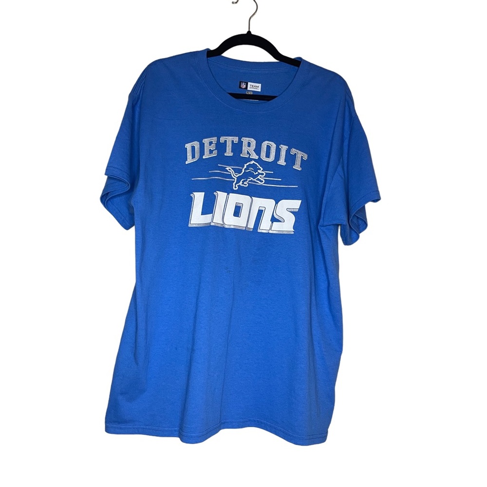 Mens Detroit Lions NFL Apparel Tee Shirt- Size Large